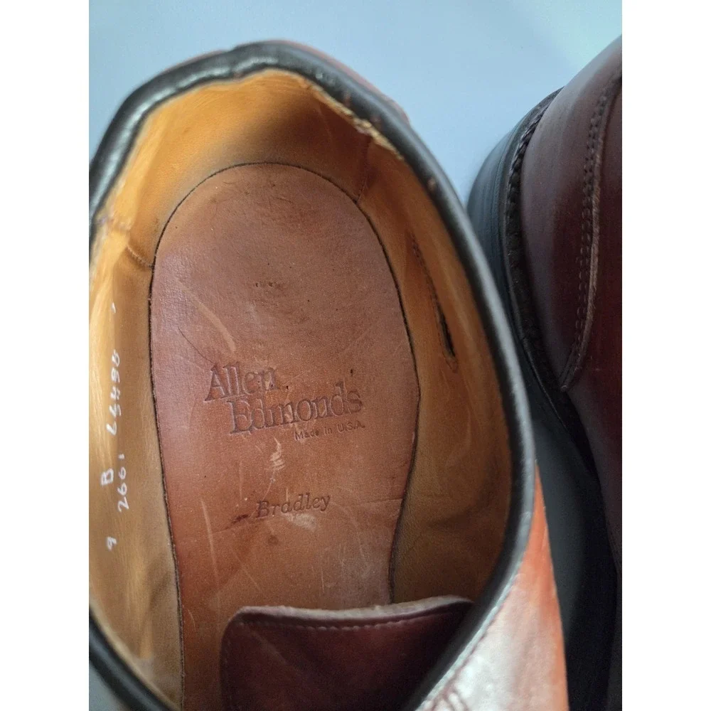 Allen Edmonds Bradley Split Toe Oxford Men's Size 9 B‎ Dress Shoe Brown Leather